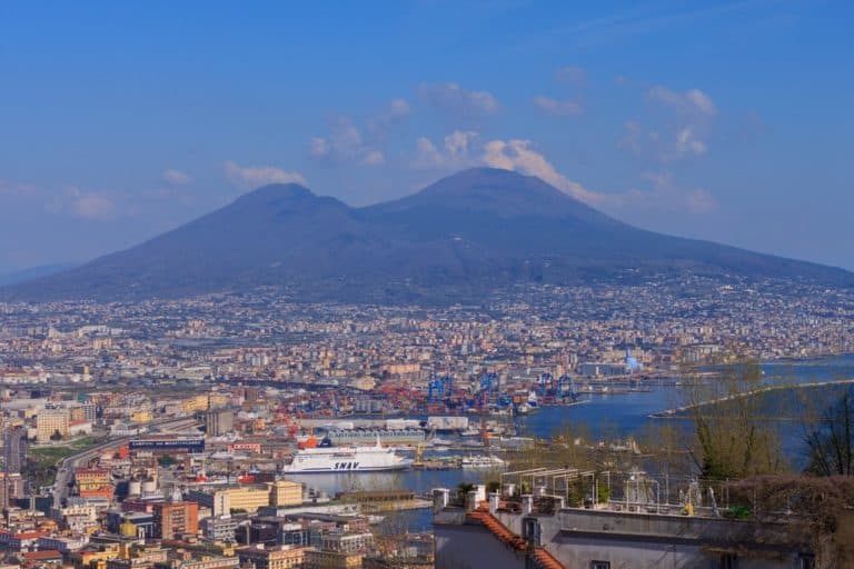Неаполитанская гавань